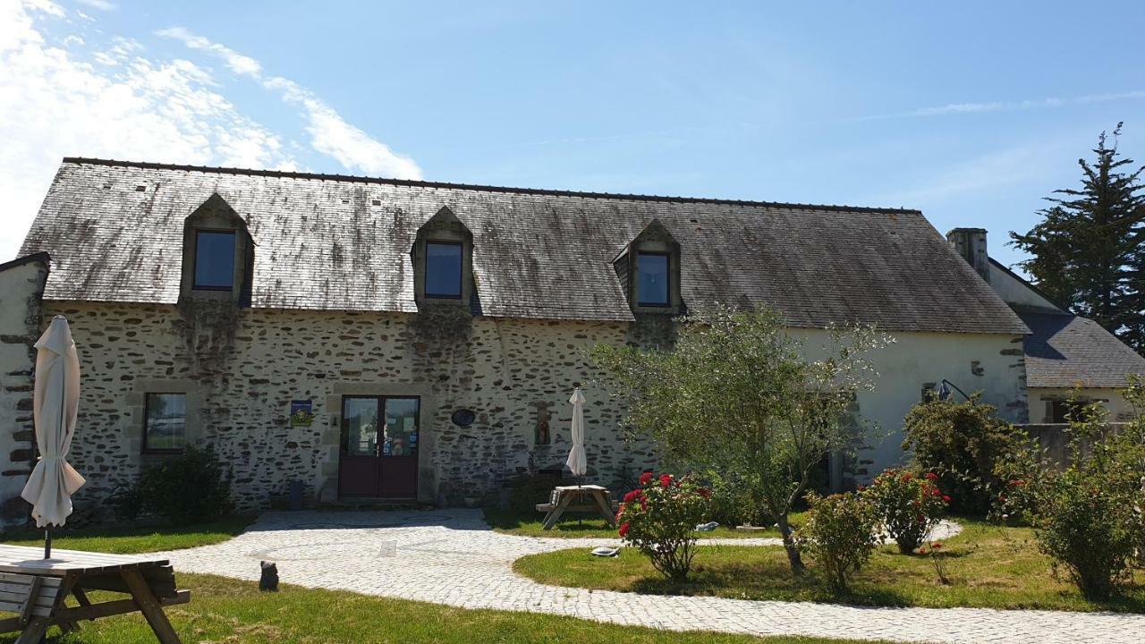 Le Colombier De Kerguezec Bed and Breakfast Surzur Exteriör bild